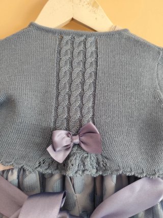 Vestido vuelo niña talla 36 meses incluye chaqueta