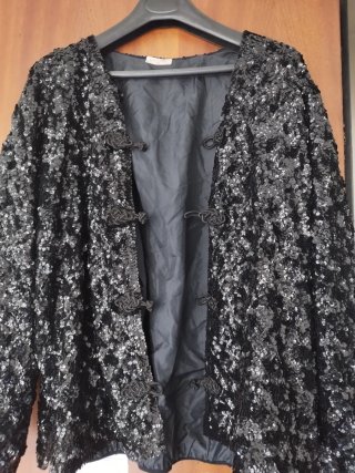 Chaqueta lentejuelas negra y plateada
