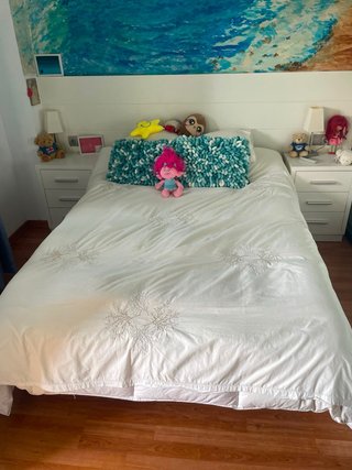 Cama completa con cojín decorativo Muebles alfil