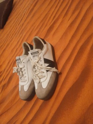 Bambas Victoria Talla 39 Blancas y Negras