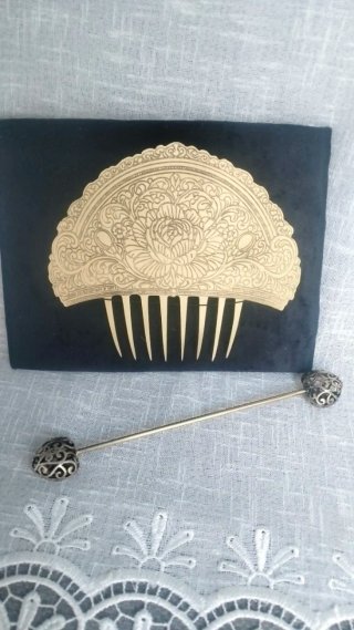 Peinetas de huertana oro viejo adulta