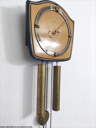 Orologio da parete antico a 2 pesi