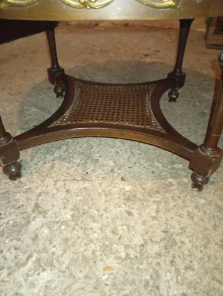 Mesa redonda mármol y madera 70cms de diámetro