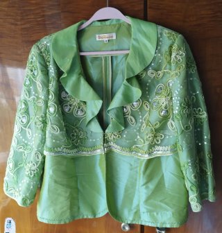 Conjunto de fiesta verde