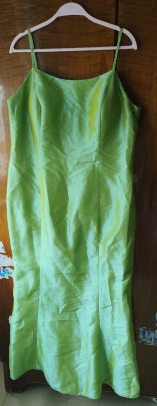 Conjunto de fiesta verde
