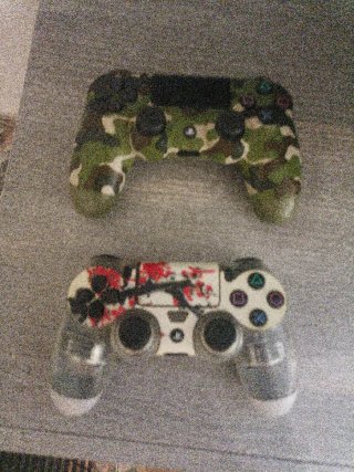 PS4 Slim Blanca con Diseño Oriental