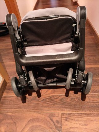 Carrito de bebé plegable