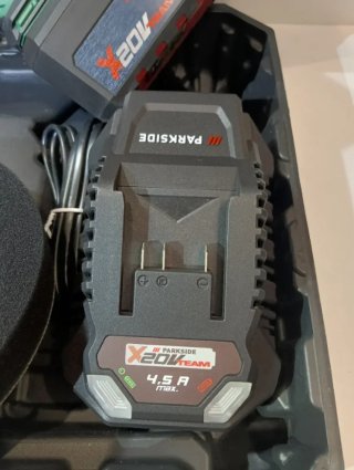 Pulidora Enceradora Parkside 20V + Batería 4Ah