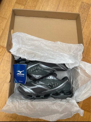 Mizuno Wave Prophecy T42.5 Negras/Grises
