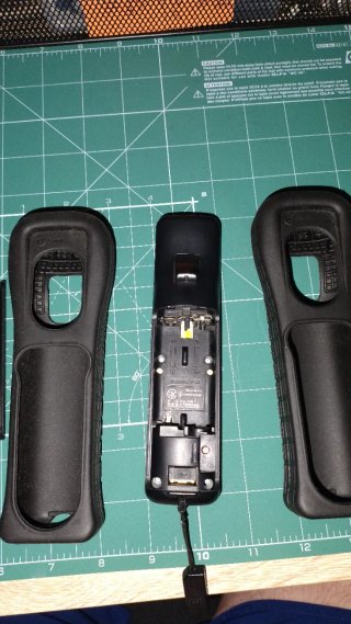 Mando Wii MotionPlus Inside Negro y dos fundas