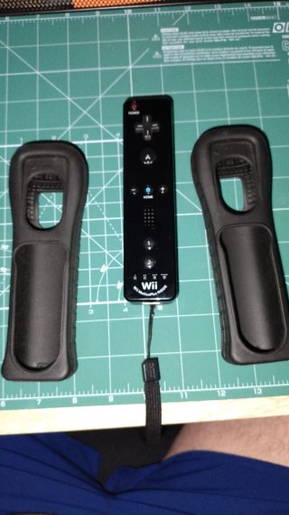 Mando Wii MotionPlus Inside Negro y dos fundas
