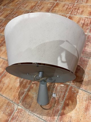 Lámpara techo extensible gris y blanco roto