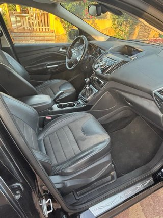 Ford Kuga 2015