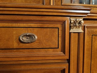 Mueble Boiserie Madera Nogal y Raíz