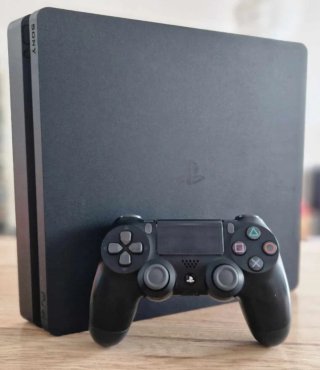PS4 (PlayStation 4) Negra