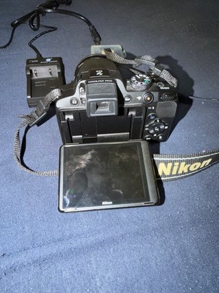 Cámara Nikon Coolpix P510 + Accesorios