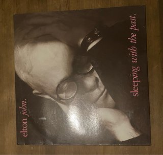 Vinilo Elton John - Sleeping with the past