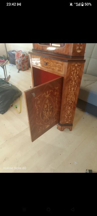 Angoliera vintage in legno e vetro