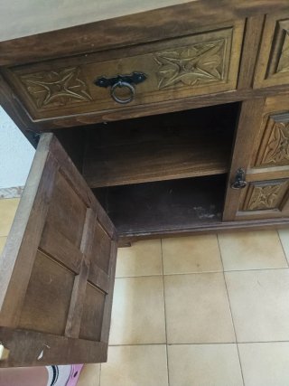 Armario antiguo de madera