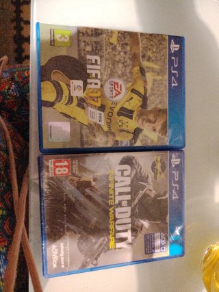 2 Juegos PS4: FIFA 17 y Call of Duty Infinite