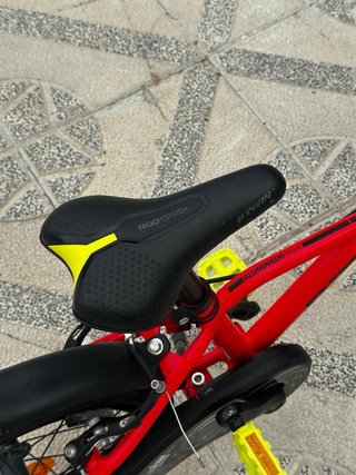 Bicicleta B'twin 16 Racing 900 Roja