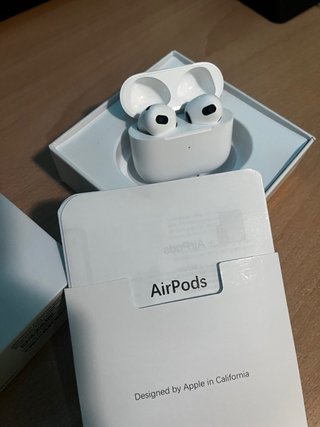 Cascos Inalámbricos Apple Blancos