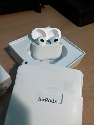 Cascos Inalámbricos Apple Blancos