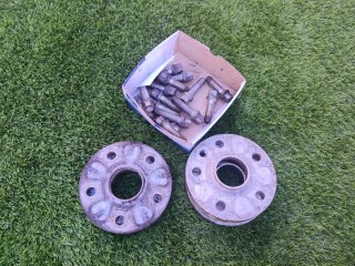 Separadores 5 tornillos Seat/VW