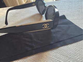 Gafas de sol Chanel negras