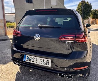 Volkswagen Golf R 7.5