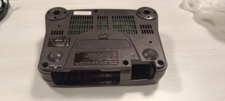 Nintendo 64 original Negra funcionando.