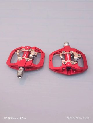 Pedales mixtos SPD para calas + plataforma. NUEVOS