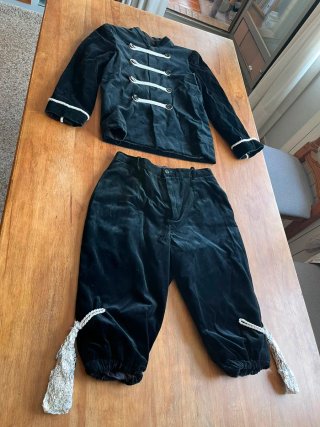 Traje Estudiante Villena Negro Terciopelo