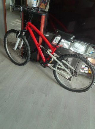 Bicicleta Montaña Roja Doble Suspensión