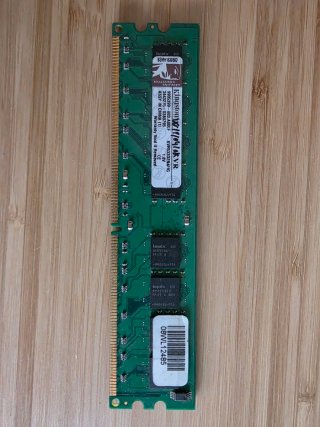 Kingston KVR533D2N4/1G 1GB DDR2 RAM de Segunda mano por 8 EUR en