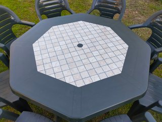 Mesa Octogonal y 8 Sillas Jardín Plástico