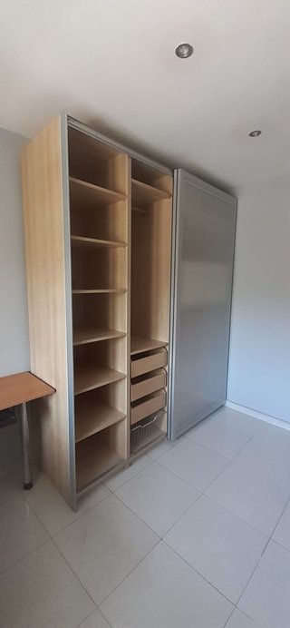 Armadio 2,33x2 con cassettiera