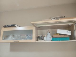 MUEBLES Y ESTANTES