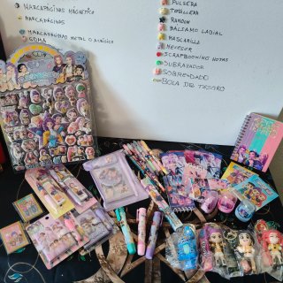Pack de papelería Huntrix