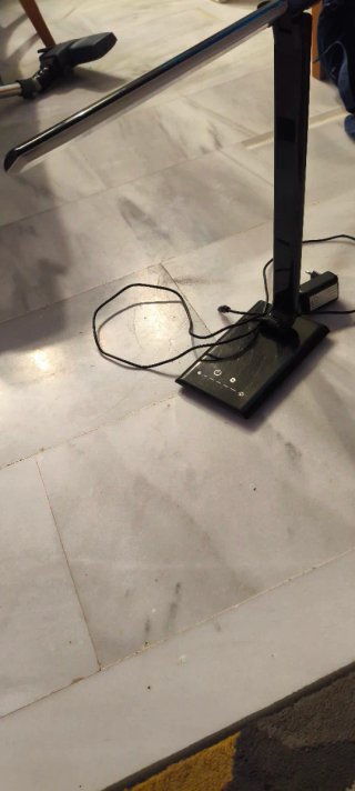 Lámpara de escritorio LED táctil con puerto USB
