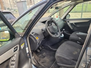 Citroen Grand C4 Picasso 2011