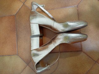 Zapatos Michael Kors dorados talla 37