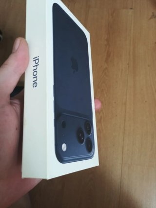 Caja iPhone 17 Pro Max