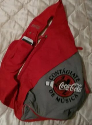 Mochila Bandolera Coca-Cola Roja y Gris