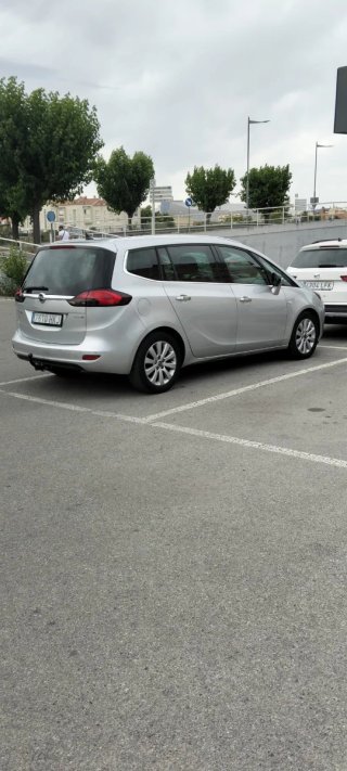 Opel Zafira Tourer 2012