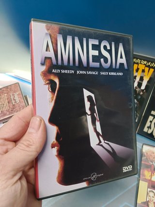 Lote de 8 DVDs con películas de drama, suspense y thriller.