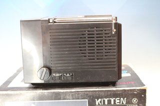 Televisor portátil con radio Kitten Sound KS-0405.