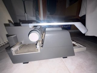 Máquina de escribir Olivetti Línea 98