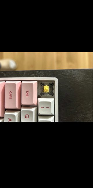 Tastiera gaming Epomaker SK61 lubed yellow switch