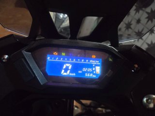 Moto Voge 300 Rally Negra y Amarilla